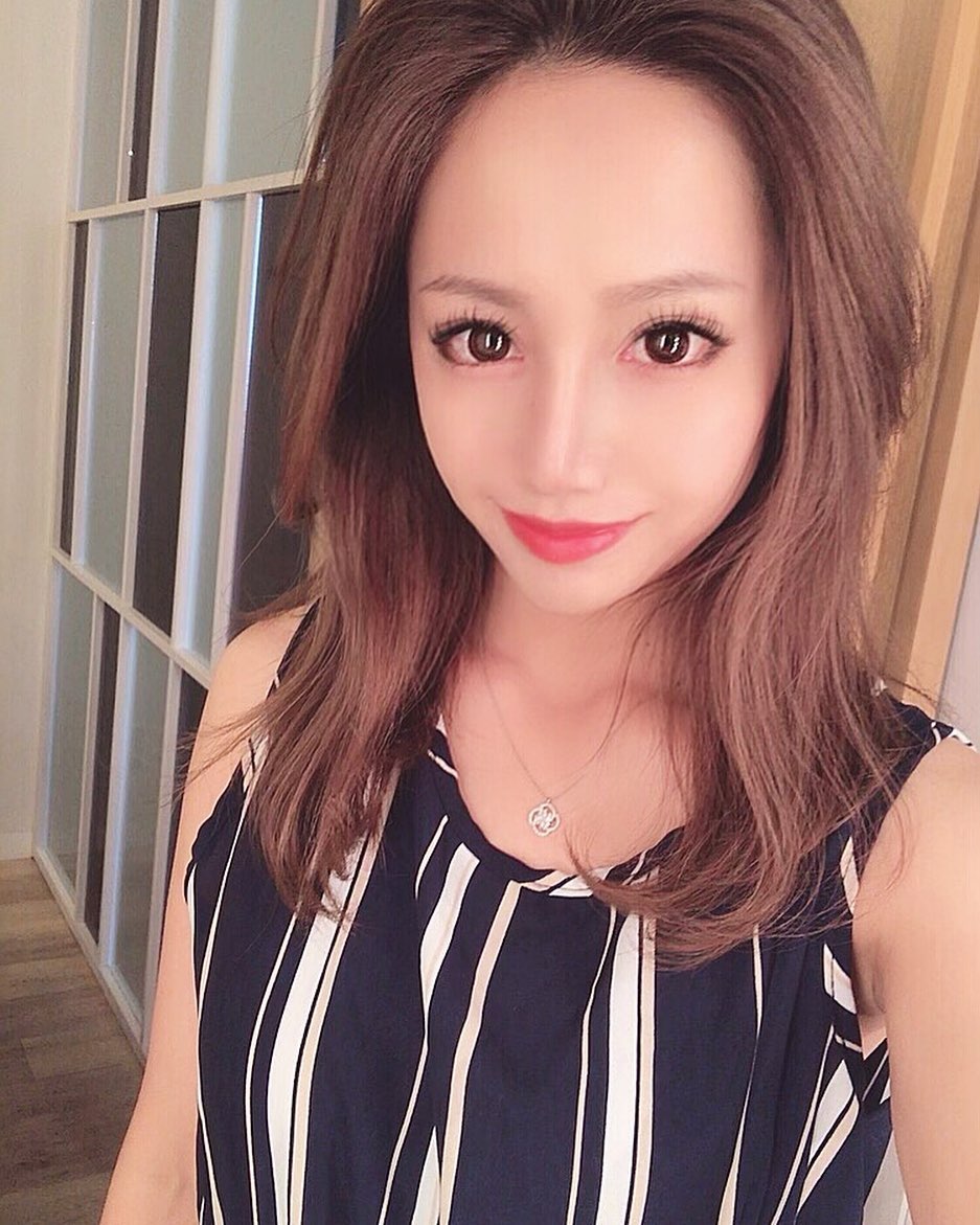 ライブ配信ナビ美人instagramer（インスタグラマー）ひよこ先輩さんってどんな人？